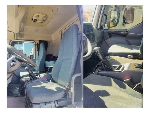 Imagem 7 de 7 de Volvo Vm 260 Bitruck