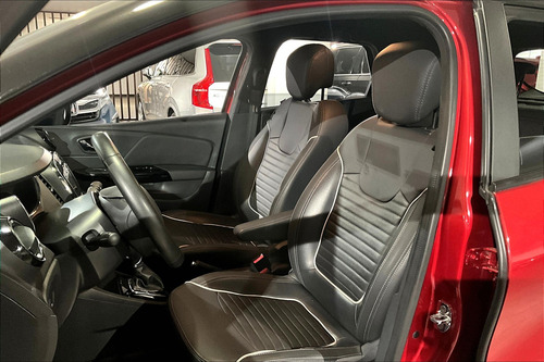 Renault Captur 2.0 Iconic At