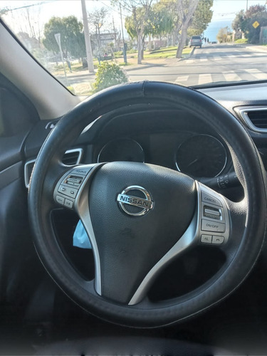 Imagen 8 de 14 de Nissan Qashqai 2.0 Sense 2015