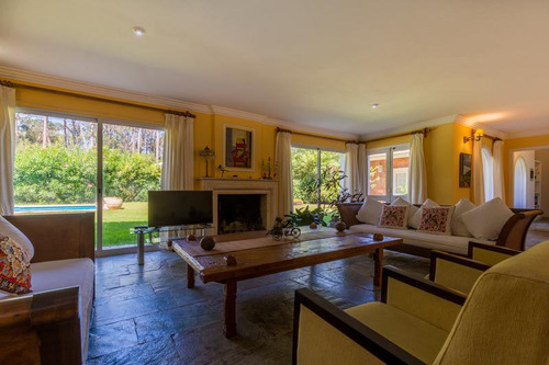 Imagen 3 de 28 de Casa Venta 4 Dormitorios Lugano Punta Del Este