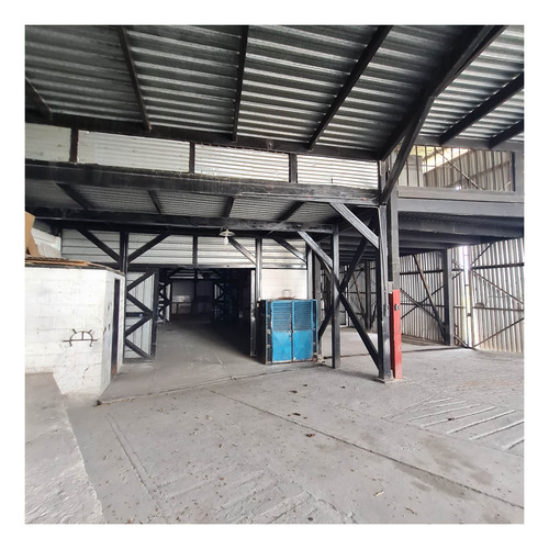 Imagen 5 de 9 de Alquilo Galpon 1045m2 4h/6b/10p Carrizal