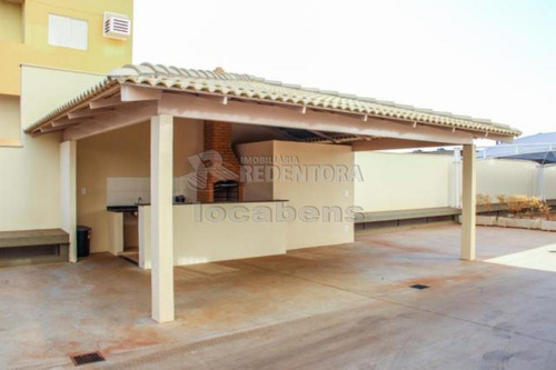 Imagem 2 de 10 de Apartamentos - Ref: L14000