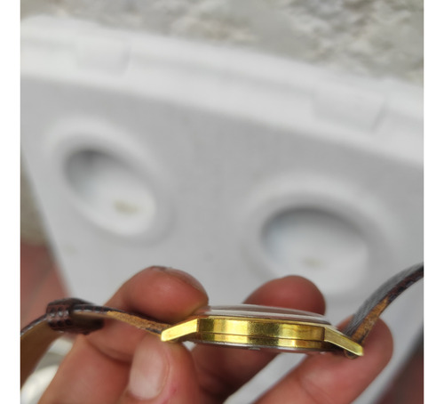 Reloj Omega Geneve Chapa De Oro Caqui Dorado Blanco (Usado)
