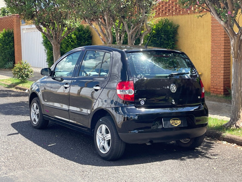 Volkswagen Fox 1.6 MI PLUS 8V FLEX 4P MANUAL