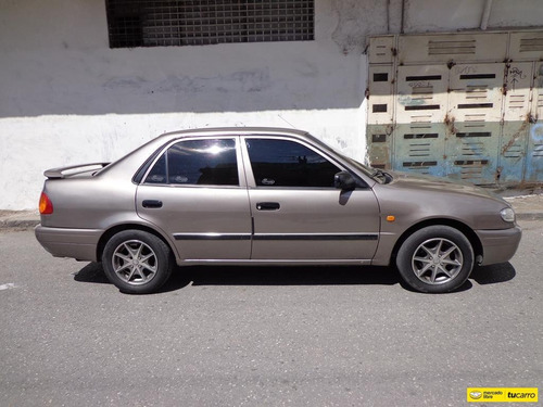 Imagen 5 de 9 de Toyota Corolla 1.6