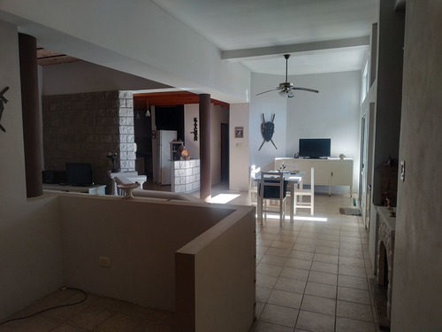 Imagen 3 de 30 de Venta Ph 4 Amb. Centro De Lujan Reciclado- Permuta