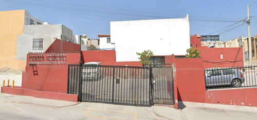 Sk16 - Casa En Remate Bancario En C. Jardin Botanico, Gerberas, Tijuana B.c. (65% Debajo Del Valor Comercial Solo Recurso Propio De Contado)