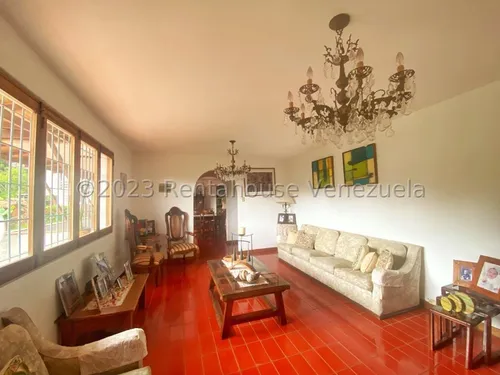 Casas En Venta Mls #24-3513