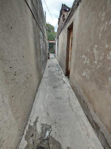 Venta De Ph 2 Amb. En Ramos Mejia 1° Piso Por Escalera A Refaccionar