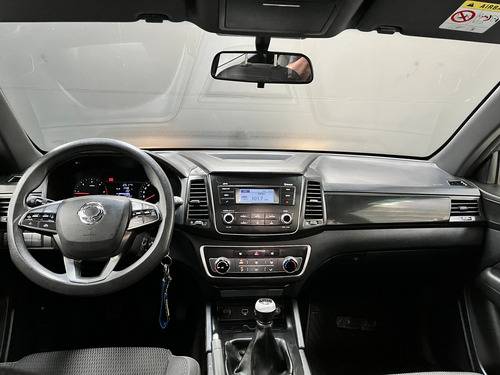 SsangYong Musso Grand 2.2 Mt