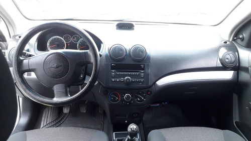 Chevrolet Aveo Ls 2010