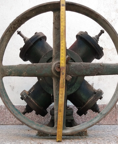 Cabezal De Compresor De 4 Cilindros.
