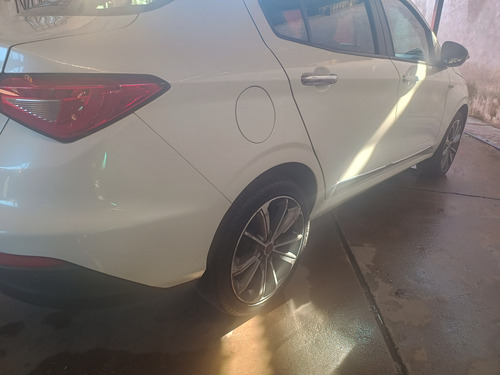 Fiat Cronos 1.8 16v Precision Pack Premium