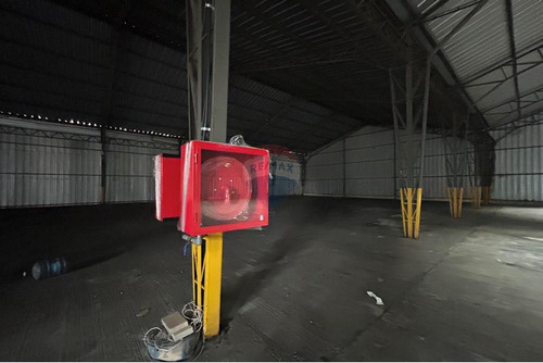 Bodegas 800 Y 850m² Muelle, Seguridad Perimetral