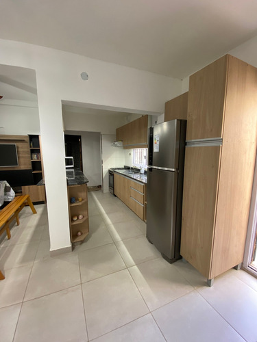 Imagen 4 de 11 de Venta Casa Interna De Pasillo Zona Sur
