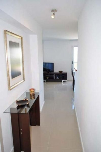 Apartamento En Venta De 2 Dormitorios En Playa Brava