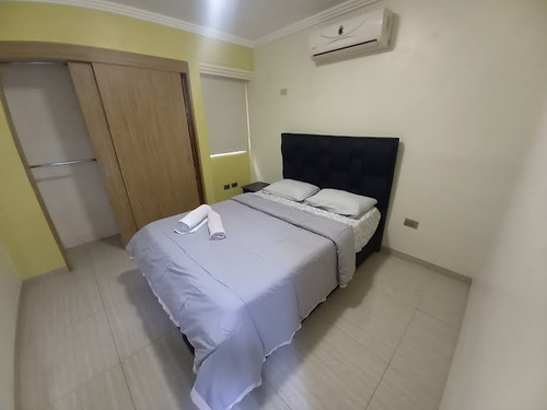 Alquiler De Apartamento En Resd. Parque Chaguaramos,