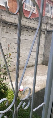Imagen 6 de 13 de Vendo Casa De 2 Niveles En Residenciales El Prado