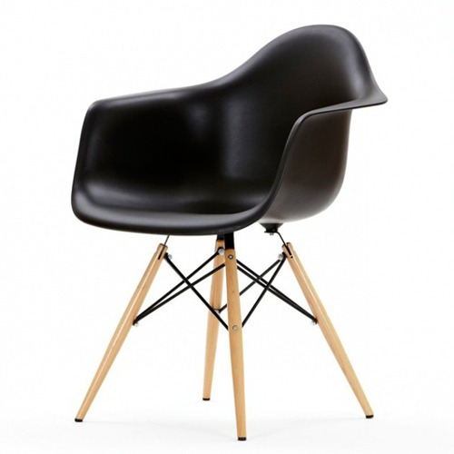 Silla Eames Con Posabrazo, Patas De Madera, Diseño