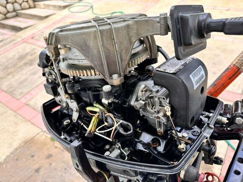 Tracker V-guide 12 - Mercury Seapro 25 Hp
