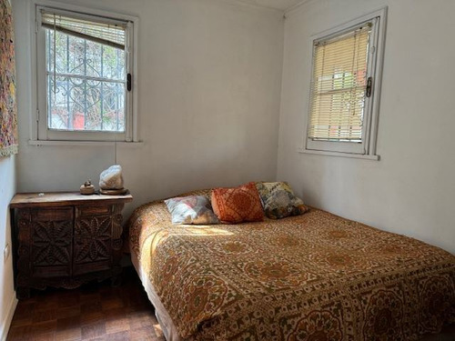 Casa En Venta De 7 Dorm. En Ñuñoa