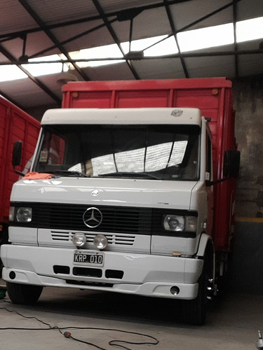 Imagen 11 de 15 de Mercedes Benz 710 Plus