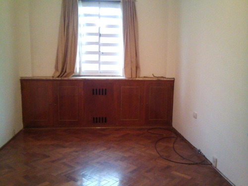 Ampio Semipiso Sobre Peatonal - 3425391802