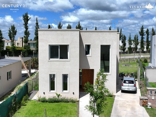 Casa En Venta En  Vila Marina Ii - Villanueva