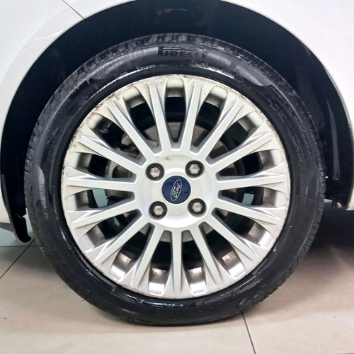 Imagen 8 de 8 de Ford Fiesta Kinetic Design 1.6 Se 120cv