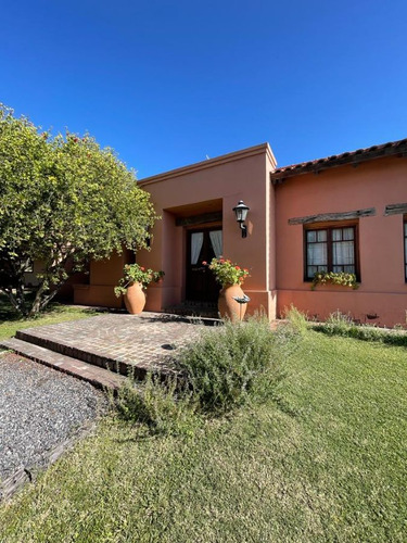 Mendiolaza, Country Cuatro Hojas ,  Casa En Venta 