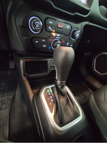 Imagen 24 de 24 de Jeep Renegade Longitude 1.8 6at