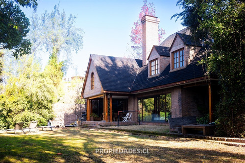 Casa En Arriendo De 3 Dorm. En Lo Barnechea