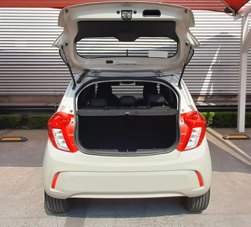 Imagen 9 de 15 de Chevrolet Spark 2019 1.4 Premier Ng Mt