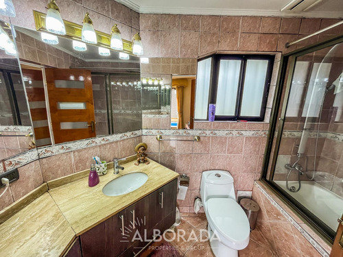 Se Vende Amplia Casa En Lomas San Andrés