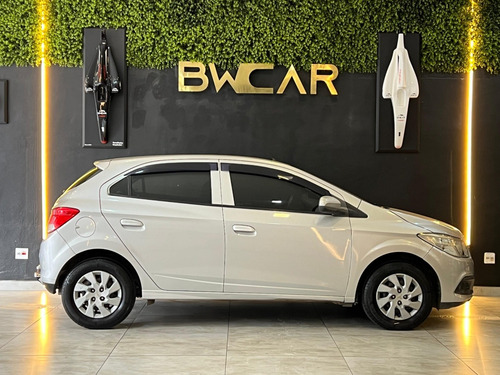 Chevrolet Onix 1.0 MPFI LT 8V FLEX 4P MANUAL