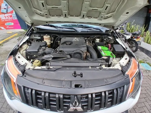 Mitsubishi L200 2.5l