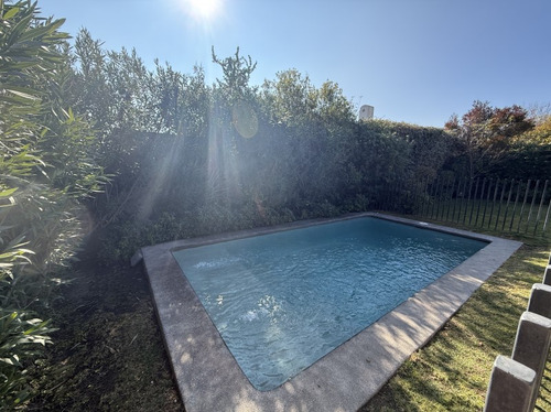 Venta Casa En Condominio Con Acceso A Laguna Piedra Roja