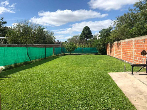 Imagen 12 de 13 de Casa 3 Dormitorios Y Parque En Venta La Plata