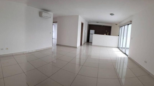 Imagen 2 de 14 de Venta De Apartamento De 120m2 En Ph Moon Tower 22-3776
