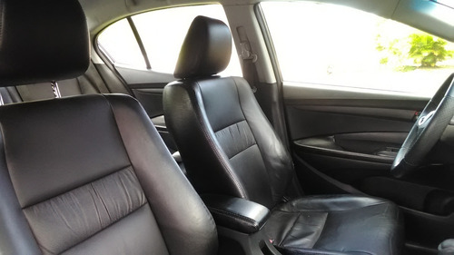 Imagem 2 de 9 de Honda City Única Dona