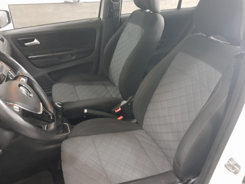 Imagem 9 de 13 de Volkswagen Fox 1.6 Msi Extreme