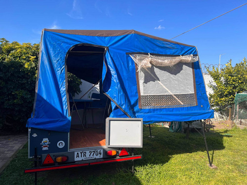 Imagen 2 de 5 de Trailer Carpa
