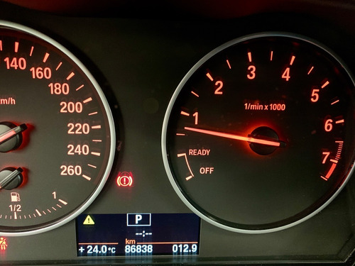 Imagen 9 de 25 de Bmw 118 116i Turbo 170cv Nafta Automático 2014 Urban Usado