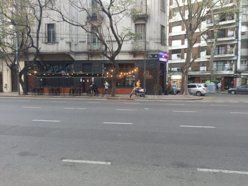 Imagen 6 de 13 de Excelente Lote - Sobre Av. Corrientes 4855 - Dueño Vende Directo - Para Construir Hasta 1.648 Metros Cuadrados - Se Escuchan Ofertas -