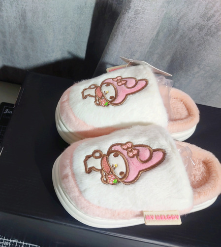 Pantuflas My Melody Rosa, Blanca. Numero 21cm. Peluche