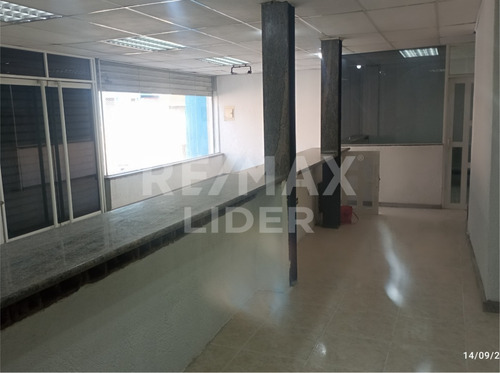 Imagen 3 de 11 de Se Alquila Local Comercial, En La Calle Bella Vista. Lumir Medrano. 04248996554.