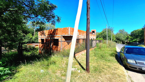 Villa Giardino, Edificacion A Teminar Sobre Calle Los Paraisos