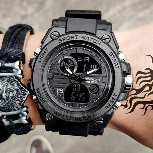 Reloj pulsera Sanda 739 de cuerpo color negro, analógico-digital, para hombre, fondo negro, con correa de poliuretano color negro, agujas color negro y blanco, dial negro, subesferas color negro y gris, minutero/segundero blanco, bisel color negro, luz celeste y hebilla simple
