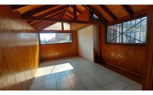 Casa Remodelada En Santo Tomás (4d-4b) - Quilicura