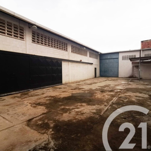 Imagen 3 de 8 de Venta Galpón En Puerrto La Cruz, Calle Santa Rosa, Pozuelo.